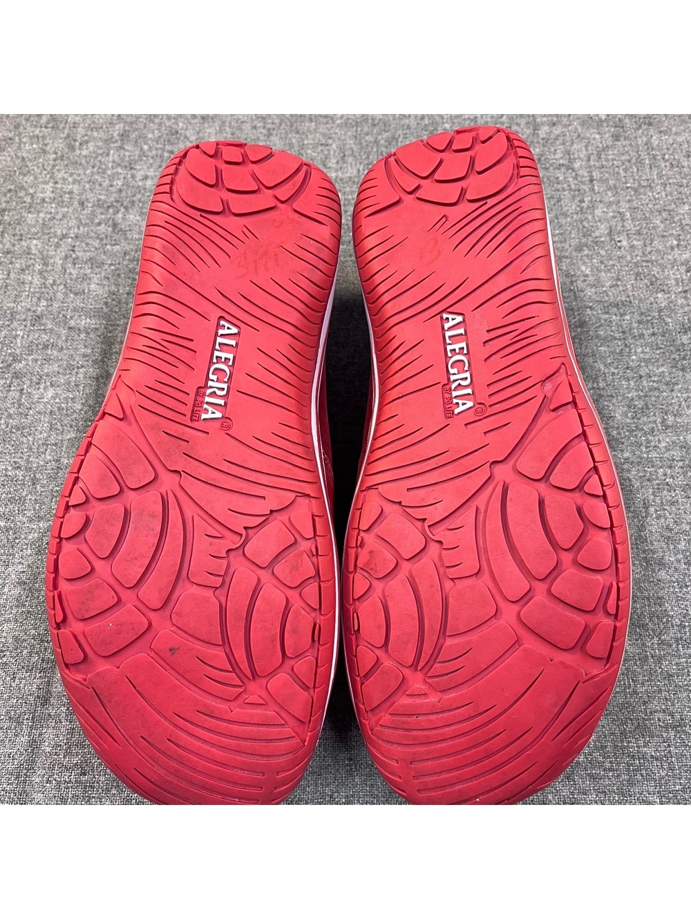 Alegria Men's Aaron Red Suede Casual Slip-on Shoes 9.5-10 (43) - Picture 6 of 7